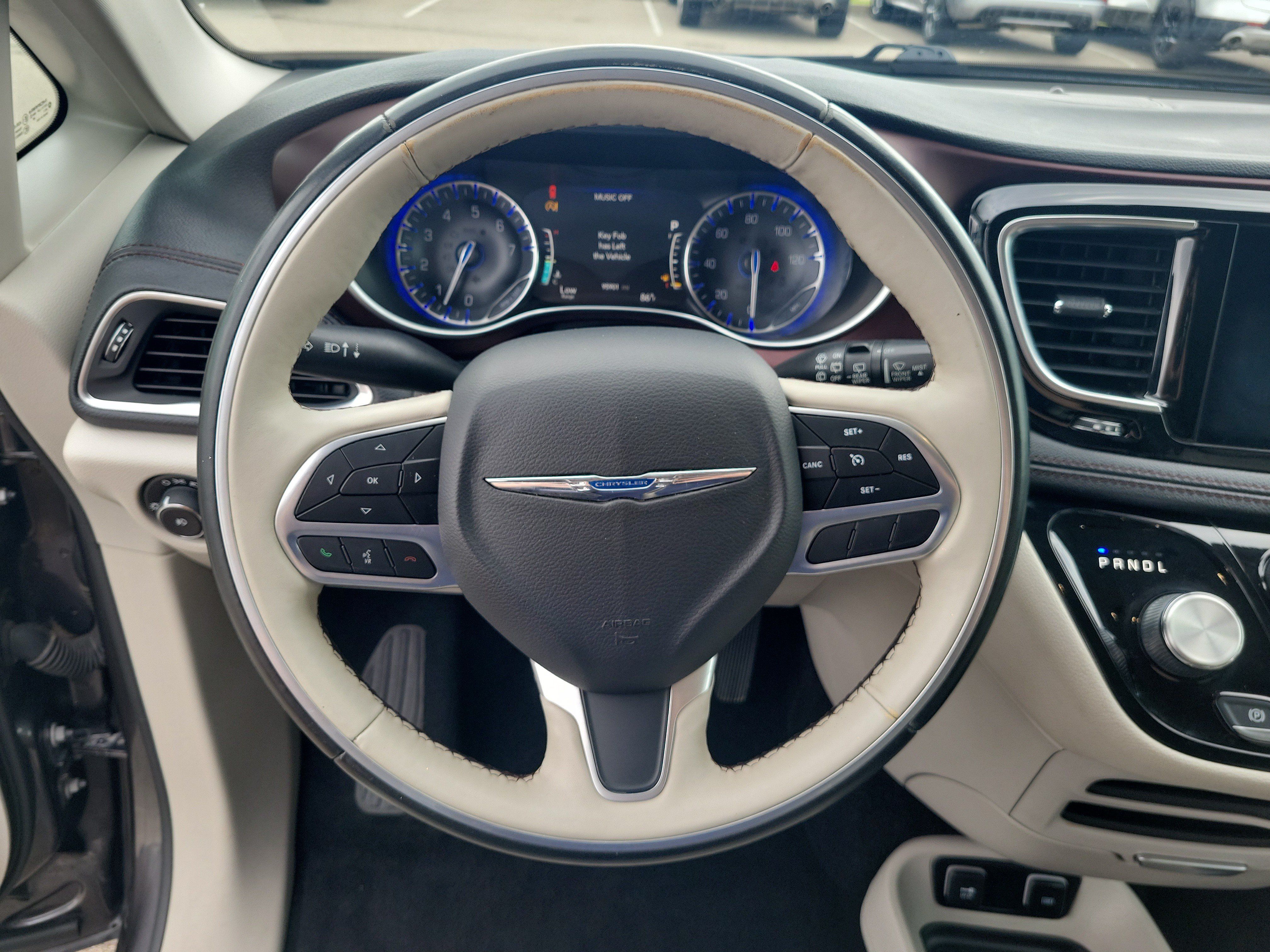 Used 2019 Chrysler Pacifica Limited FWD image 22
