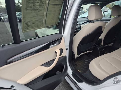 Used 2021 BMW X1 xDrive28i image 17