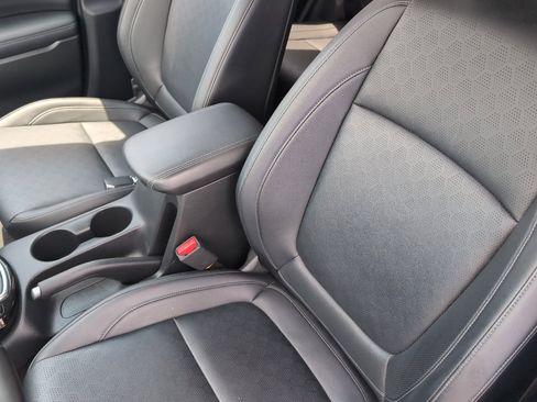 Used 2021 Kia Seltos EX image 17