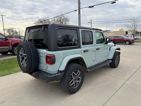 Used 2024 Jeep Wrangler Sahara w/ Safety Group image 5