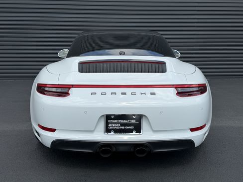 Certified 2018 Porsche 911 Targa 4 GTS AWD/4WD image 17