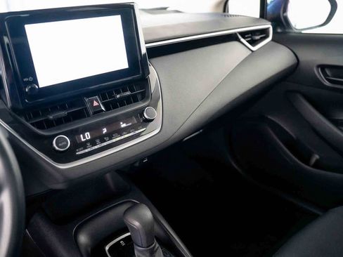 Used 2023 Toyota Corolla LE image 25