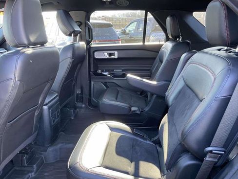 Used 2022 Ford Explorer ST-Line w/ Class IV Trailer Tow Package image 11