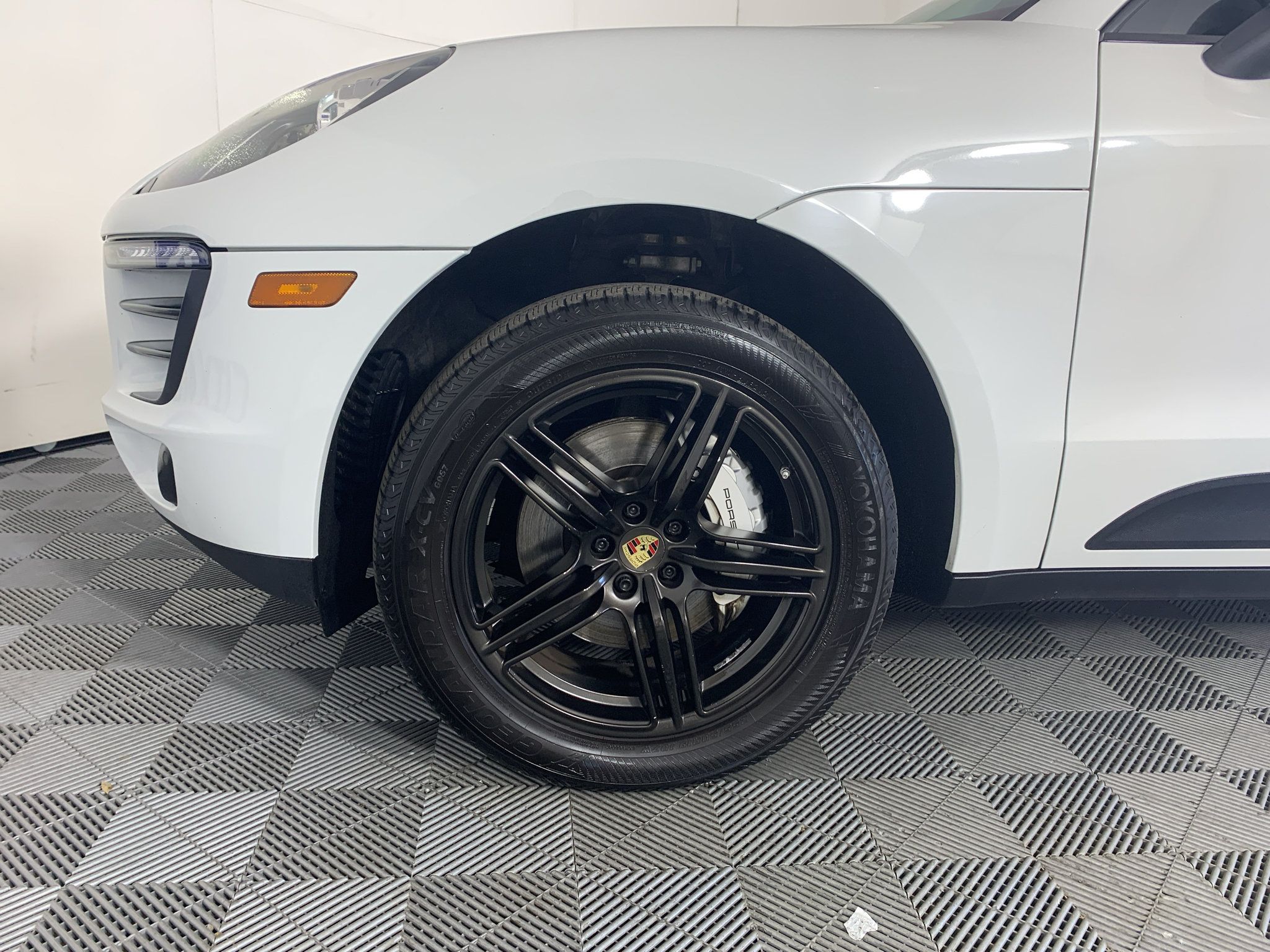 Used 2016 Porsche Macan S AWD/4WD image 11