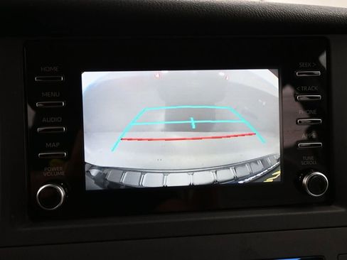 Used 2020 Toyota Sienna L FWD image 10