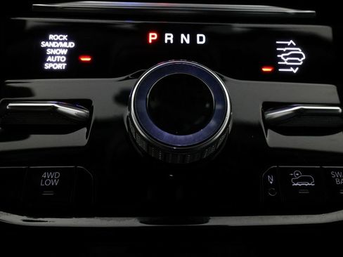Used 2022 Jeep Grand Cherokee Trailhawk w/ Advanced Protech Group II AWD/4WD image 24