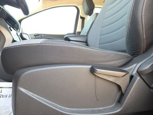 Used 2018 Ford Escape S image 18