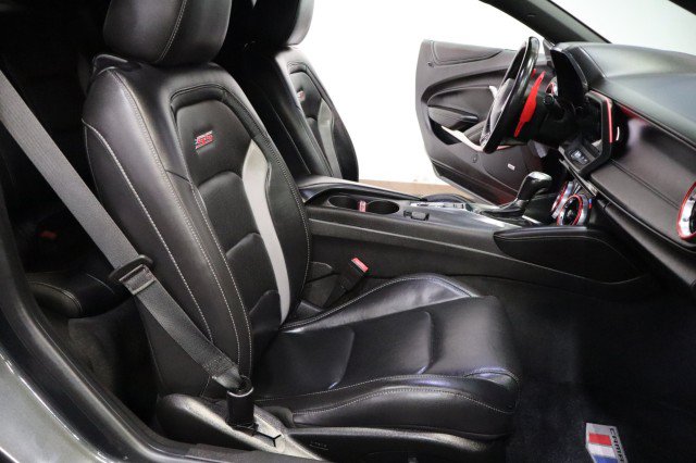 Used 2018 Chevrolet Camaro SS RWD image 56