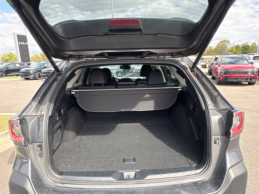 Used 2025 Subaru Outback Touring XT AWD/4WD image 9