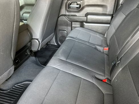 Used 2022 Chevrolet Silverado 1500 Custom image 4