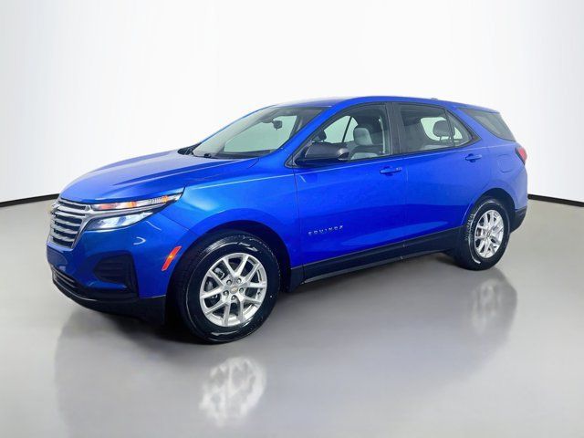 Used 2024 Chevrolet Equinox LS w/ Driver Confidence II Package FWD image 5
