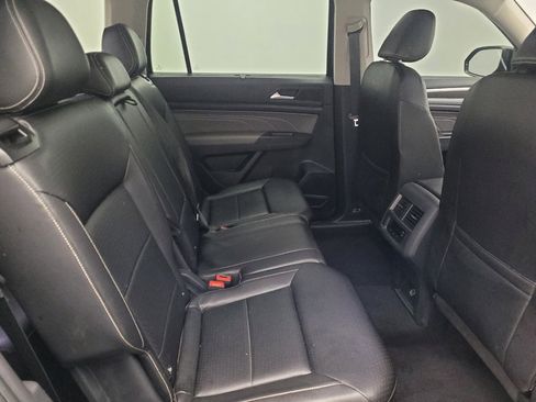 Used 2023 Volkswagen Atlas SE image 19