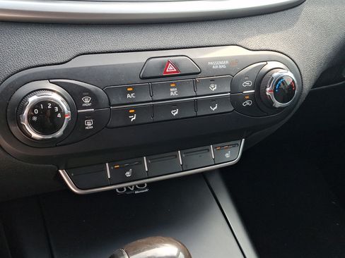 Used 2016 Kia Sorento FWD w/ LX Convenience Package image 15