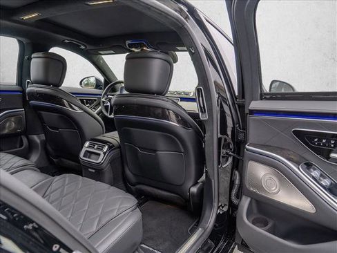 Used 2023 Mercedes-Benz S 580 4MATIC Sedan image 28