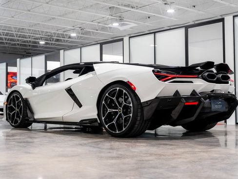 Used 2025 Lamborghini Revuelto AWD/4WD image 25