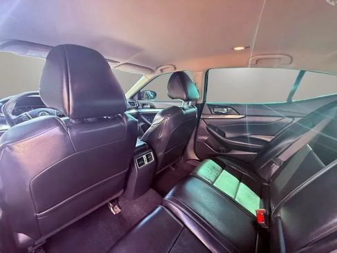 Used 2020 Nissan Maxima 3.5 SV w/ Floor Mat Group FWD image 15