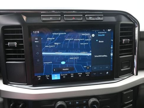 Used 2024 Ford F250 XLT w/ XLT Premium Package image 4