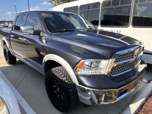Used 2018 RAM 1500 Laramie w/ Convenience Group AWD/4WD image 1