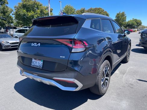 Used 2023 Kia Sportage EX AWD/4WD image 2