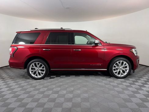 Used 2019 Ford Expedition Platinum AWD/4WD image 2