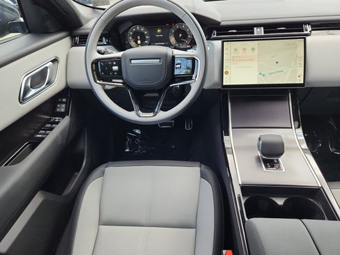 New 2026 Land Rover Range Rover Velar Dynamic SE image 4