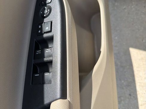 Used 2017 Honda Accord Touring image 33