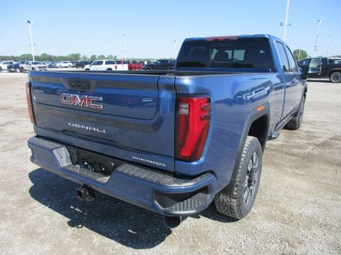 New 2026 GMC Sierra 3500 Denali w/ Denali Reserve Package AWD/4WD image 5