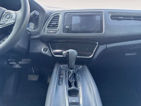 Used 2021 Honda HR-V EX image 11