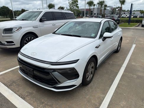 Used 2025 Hyundai Sonata SE FWD image 1