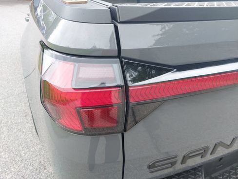 Used 2023 Hyundai Santa Cruz SEL Premium AWD/4WD image 36