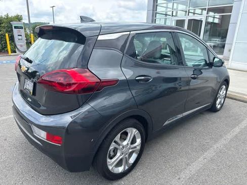 Used 2021 Chevrolet Bolt LT FWD image 3