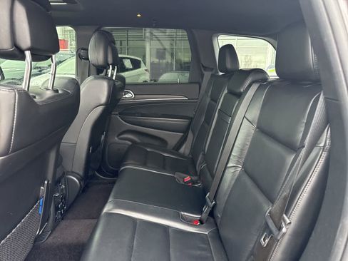 Used 2018 Jeep Grand Cherokee Limited w/ Trailer Tow Group IV image 17