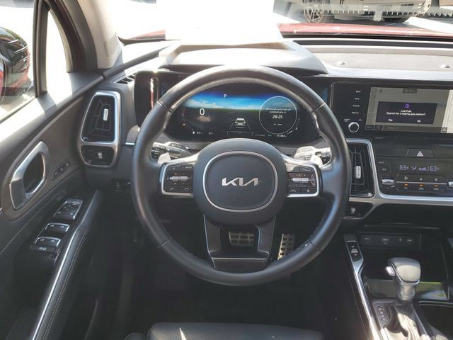 Certified 2023 Kia Sorento SX Prestige AWD/4WD image 12