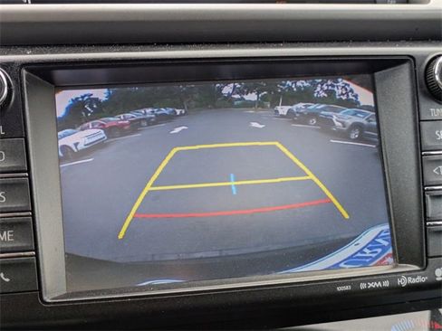 Used 2017 Toyota RAV4 XLE image 21
