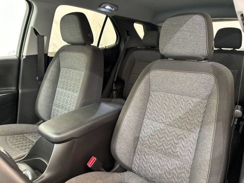 Used 2023 Chevrolet Equinox LT FWD image 13