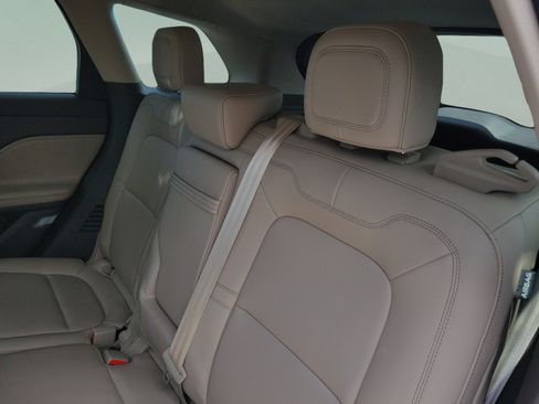 Used 2021 Lincoln Corsair FWD w/ Convenience Package image 9