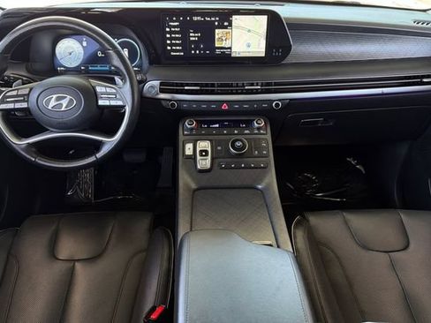 Used 2024 Hyundai Palisade Limited FWD image 16