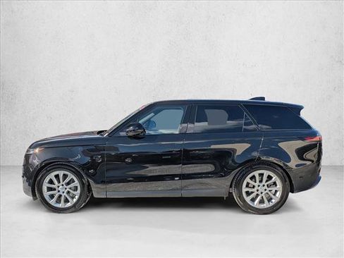 Used 2025 Land Rover Range Rover Sport SE image 9