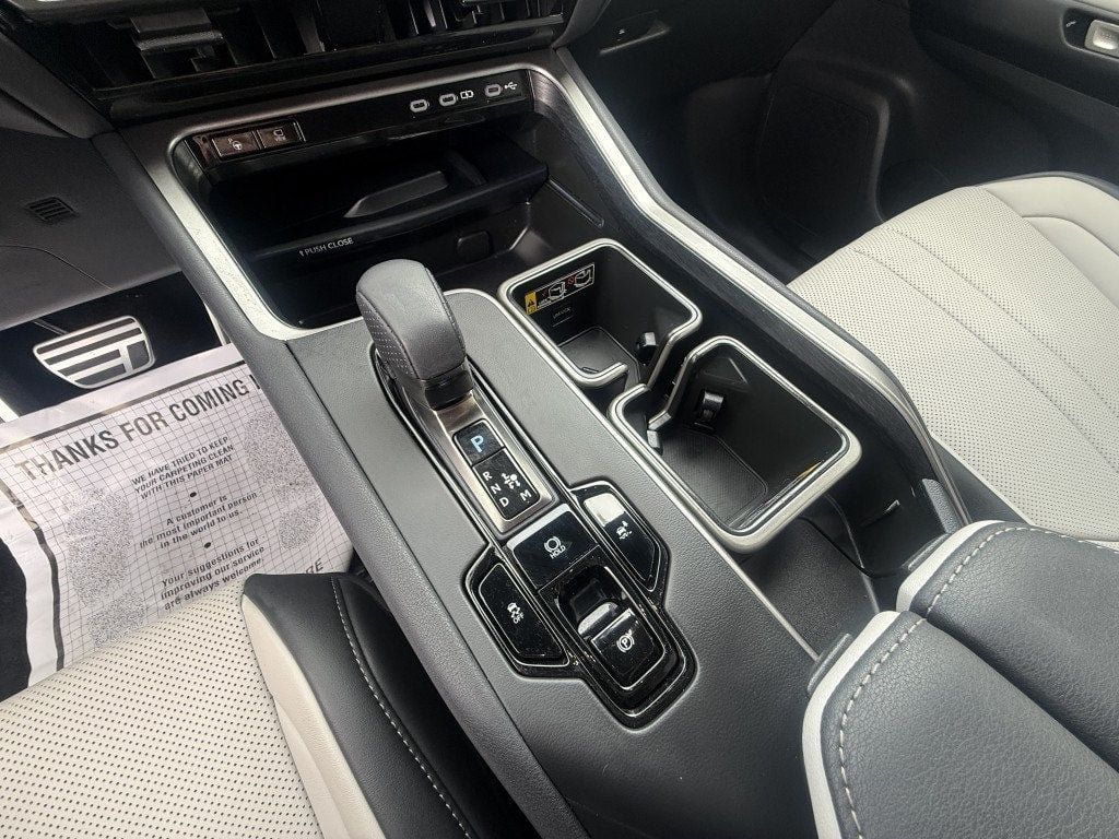 Used 2026 Lexus TX 500h AWD w/ Technology Package image 16