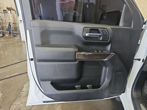 Used 2021 Chevrolet Silverado 1500 LT RWD image 25