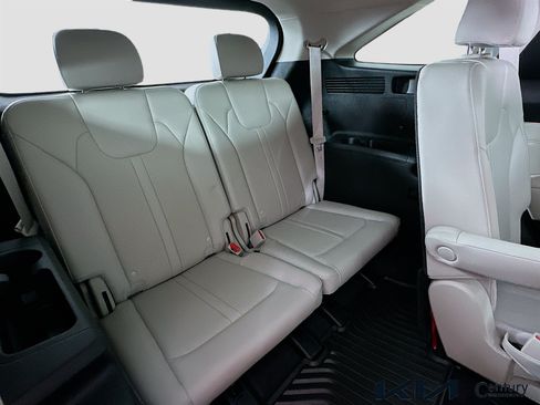 Certified 2023 Kia Sorento SX FWD image 26