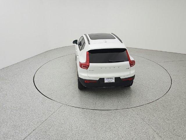 New 2026 Volvo XC40 B5 Plus w/ Protection Package Premier AWD/4WD image 18