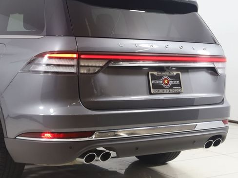 Used 2024 Lincoln Aviator Reserve AWD/4WD image 22