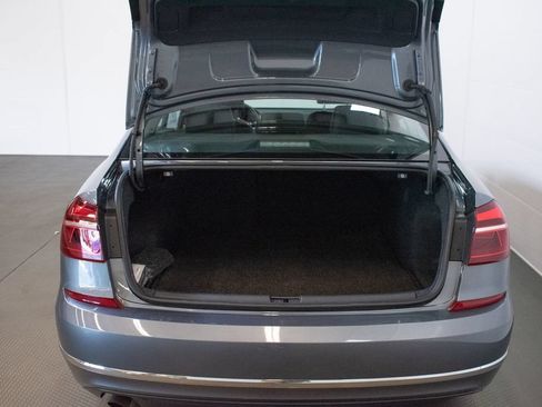 Used 2019 Volkswagen Passat 2.0T Wolfsburg FWD image 24
