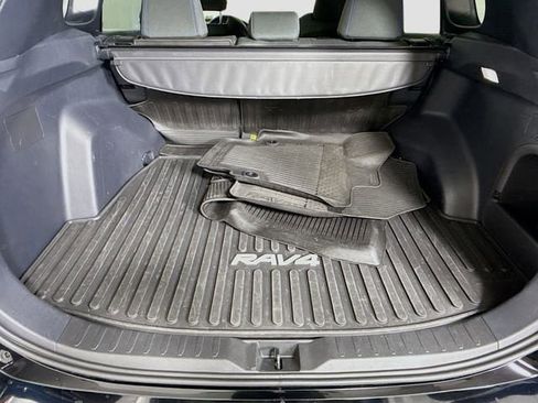 Certified 2025 Toyota RAV4 SE w/ Convenience Package image 26