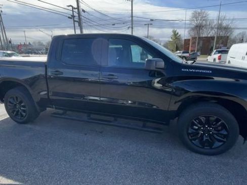Used 2021 Chevrolet Silverado 1500 Custom image 3