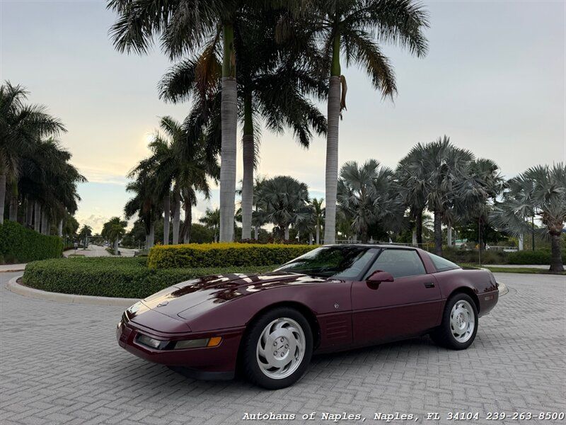 Used 1993 Chevrolet Corvette Coupe RWD image 3