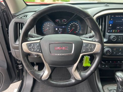 Used 2022 GMC Canyon Denali AWD/4WD image 12