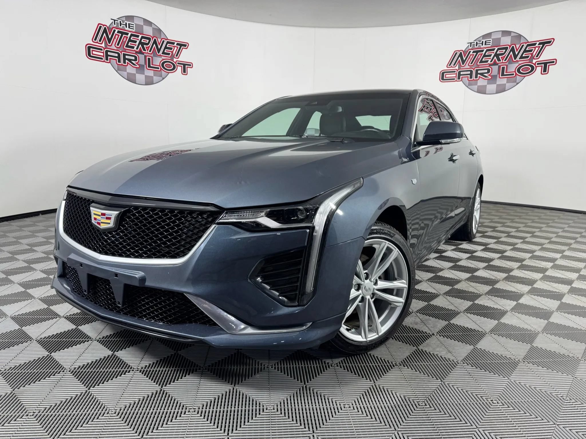 Used 2022 Cadillac CT4 Luxury w/ Sun And Sound Package AWD/4WD image 1