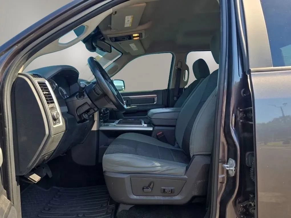 Used 2015 RAM 1500 Big Horn AWD/4WD image 18